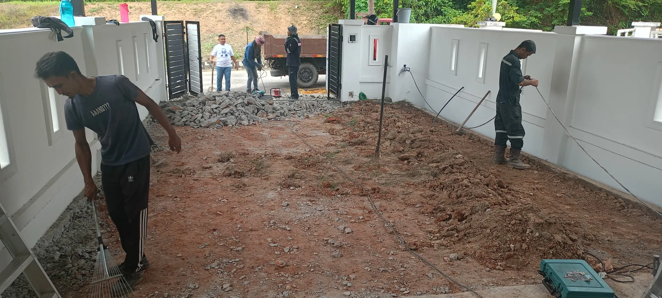 WhatsApp Image 2025-02-05 at 11.58.59